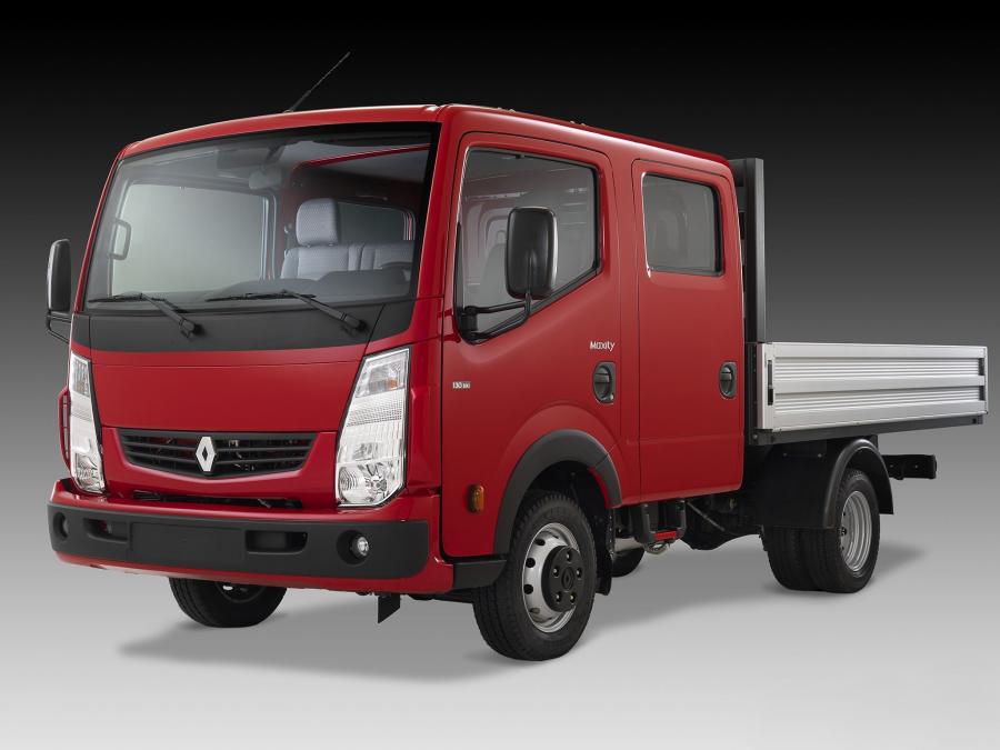  Renault Maxity Double Cab 2008 года  (фото 3 из 3)